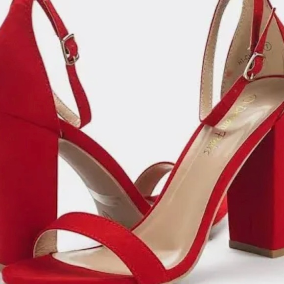 Red Suede ♥️♥️ Heels in Size 7 - Picture 3 of 6